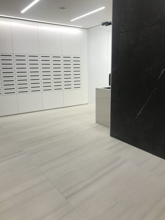 Colocación suelo oficinas Valencia
